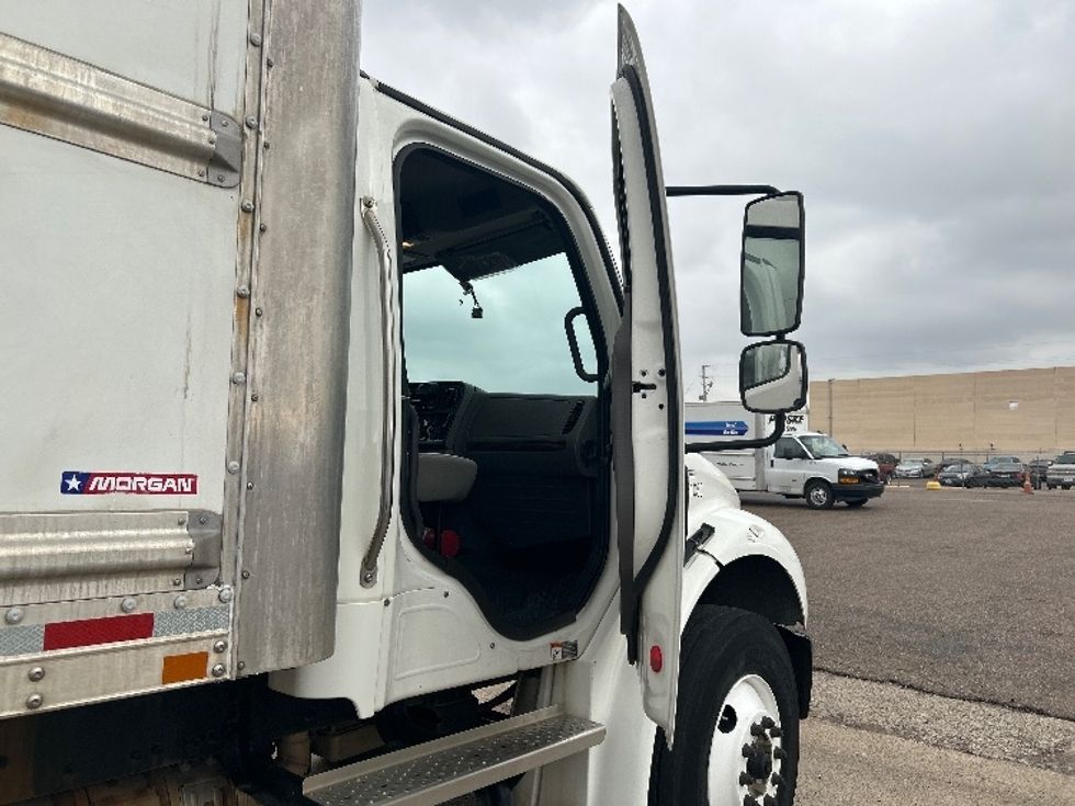 Medium Duty Box Truck-Light and Medium Duty Trucks-Freightliner-2021-M2-Laredo-TX-247,569\n\t\tmiles-$ 46,250 - Image 20