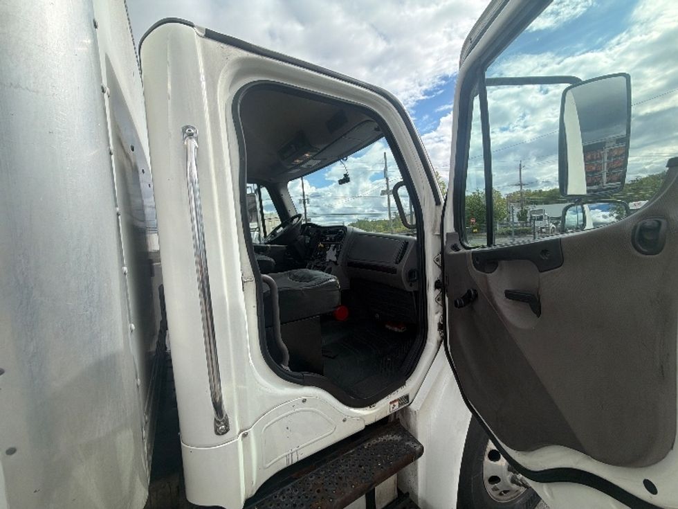 Medium Duty Box Truck-Light and Medium Duty Trucks-Freightliner-2021-M2-Linden-NJ-301,306\n\t\tmiles-$ 14,500 - Image 20