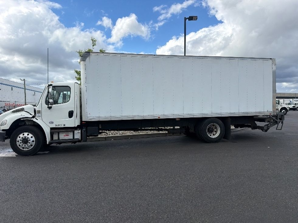 Medium Duty Box Truck-Light and Medium Duty Trucks-Freightliner-2021-M2-Linden-NJ-301,306\n\t\tmiles-$ 14,500 - Image 4
