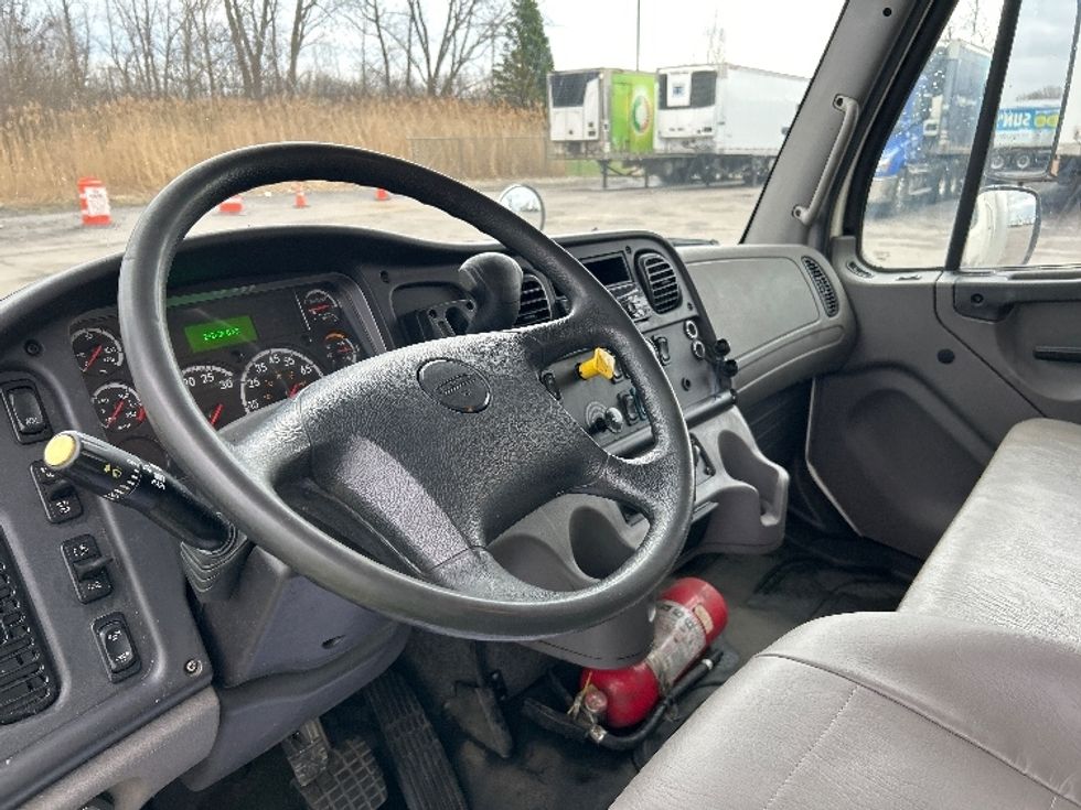 Medium Duty Box Truck-Light and Medium Duty Trucks-Freightliner-2021-M2-Liverpool-NY-246,898\n\t\tmiles-$ 35,000 - Image 17