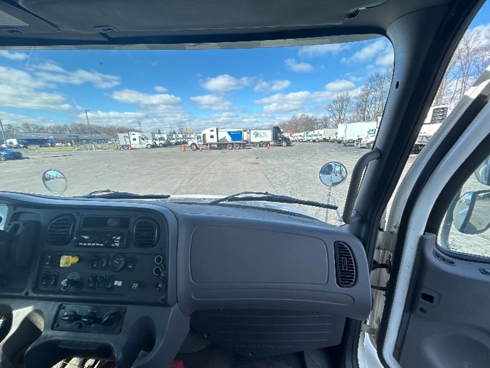 Medium Duty Box Truck-Light and Medium Duty Trucks-Freightliner-2021-M2-Liverpool-NY-263,022\n\t\tmiles-$ 29,750 - Image 16