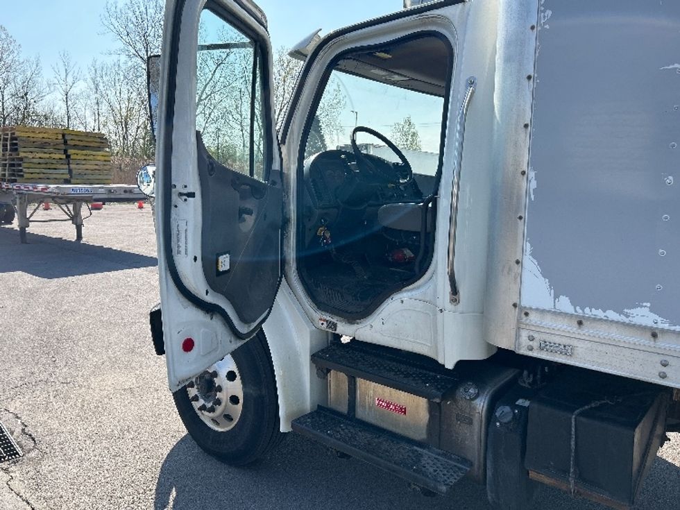 Medium Duty Box Truck-Light and Medium Duty Trucks-Freightliner-2021-M2-Liverpool-NY-266,605\n\t\tmiles-$ 32,250 - Image 11