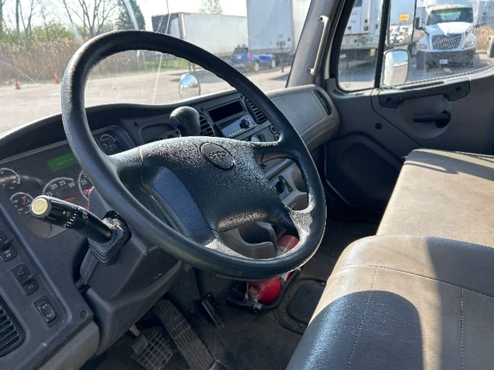 Medium Duty Box Truck-Light and Medium Duty Trucks-Freightliner-2021-M2-Liverpool-NY-266,605\n\t\tmiles-$ 32,250 - Image 12