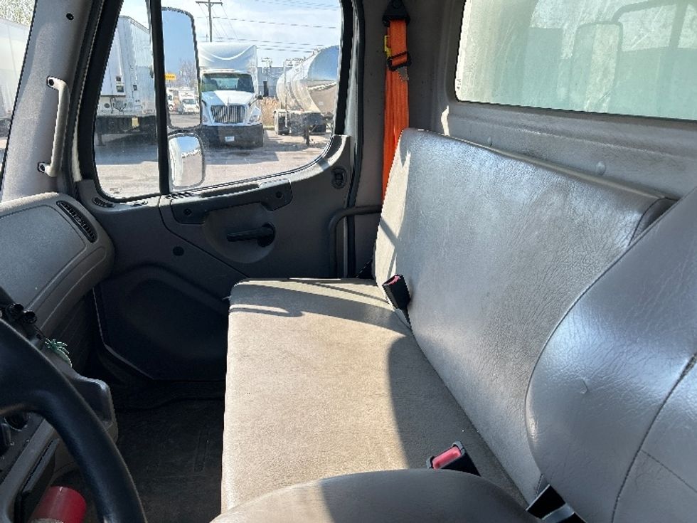 Medium Duty Box Truck-Light and Medium Duty Trucks-Freightliner-2021-M2-Liverpool-NY-266,605\n\t\tmiles-$ 32,250 - Image 14