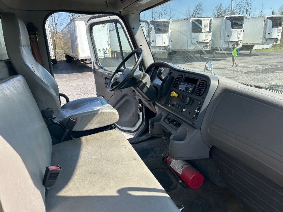 Medium Duty Box Truck-Light and Medium Duty Trucks-Freightliner-2021-M2-Liverpool-NY-266,605\n\t\tmiles-$ 32,250 - Image 17