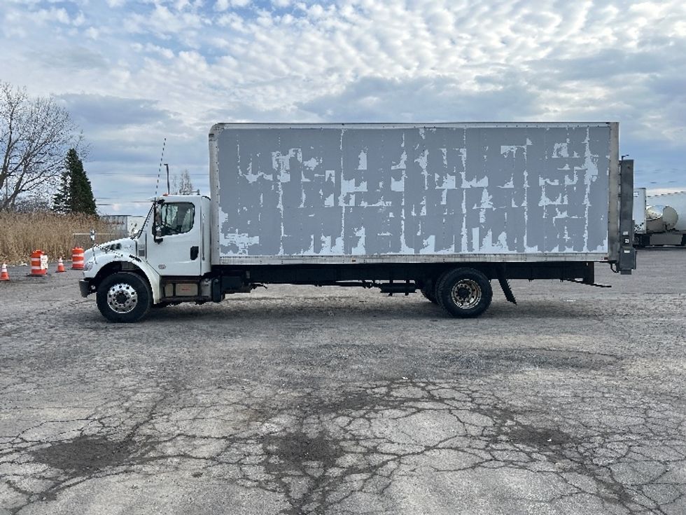 Medium Duty Box Truck-Light and Medium Duty Trucks-Freightliner-2021-M2-Liverpool-NY-271,135\n\t\tmiles-$ 31,750 - Image 4