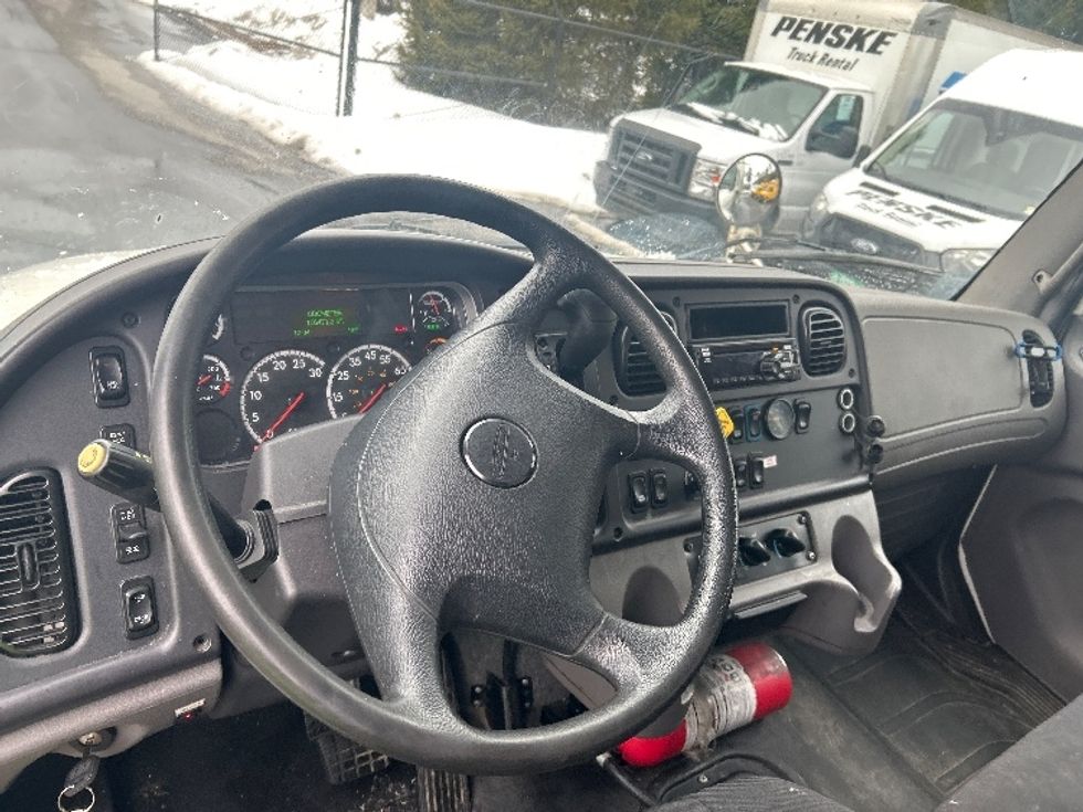 Medium Duty Box Truck-Light and Medium Duty Trucks-Freightliner-2021-M2-Londonderry-NH-166,569\n\t\tmiles-$ 53,750 - Image 18