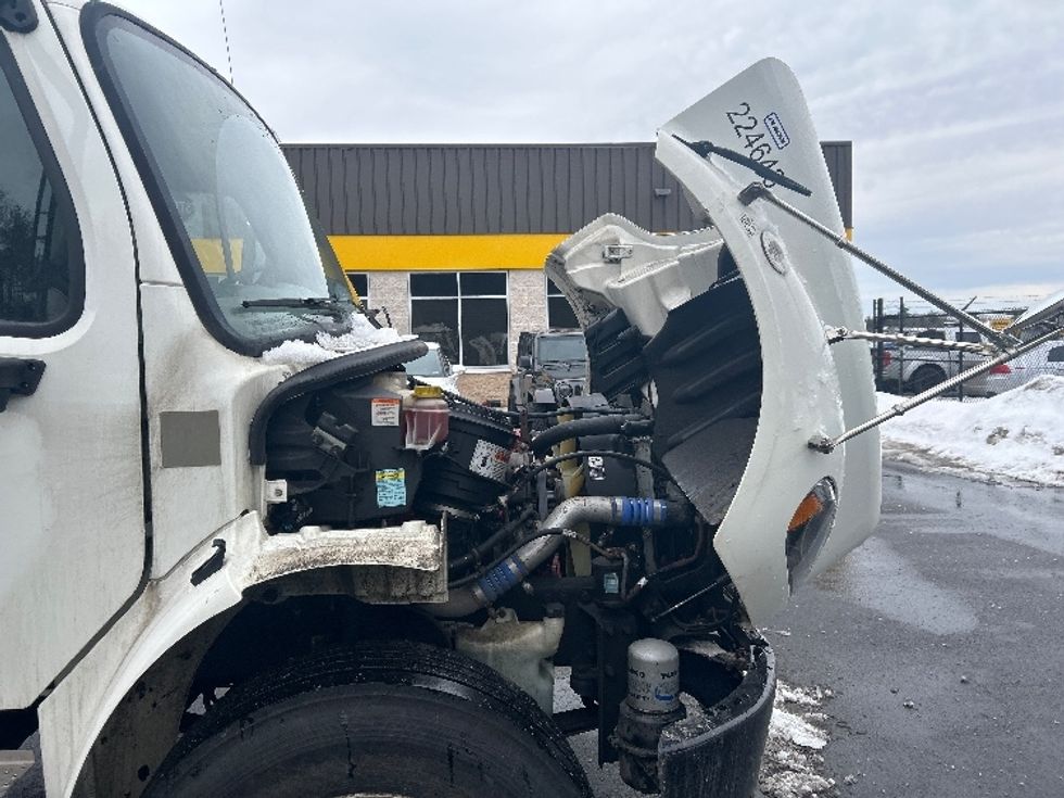 Medium Duty Box Truck-Light and Medium Duty Trucks-Freightliner-2021-M2-Londonderry-NH-166,569\n\t\tmiles-$ 53,750 - Image 24