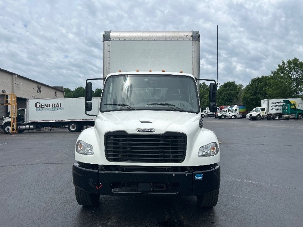 Medium Duty Box Truck-Light and Medium Duty Trucks-Freightliner-2021-M2-Louisville-KY-119,283\n\t\tmiles-$ 66,250 - Image 2