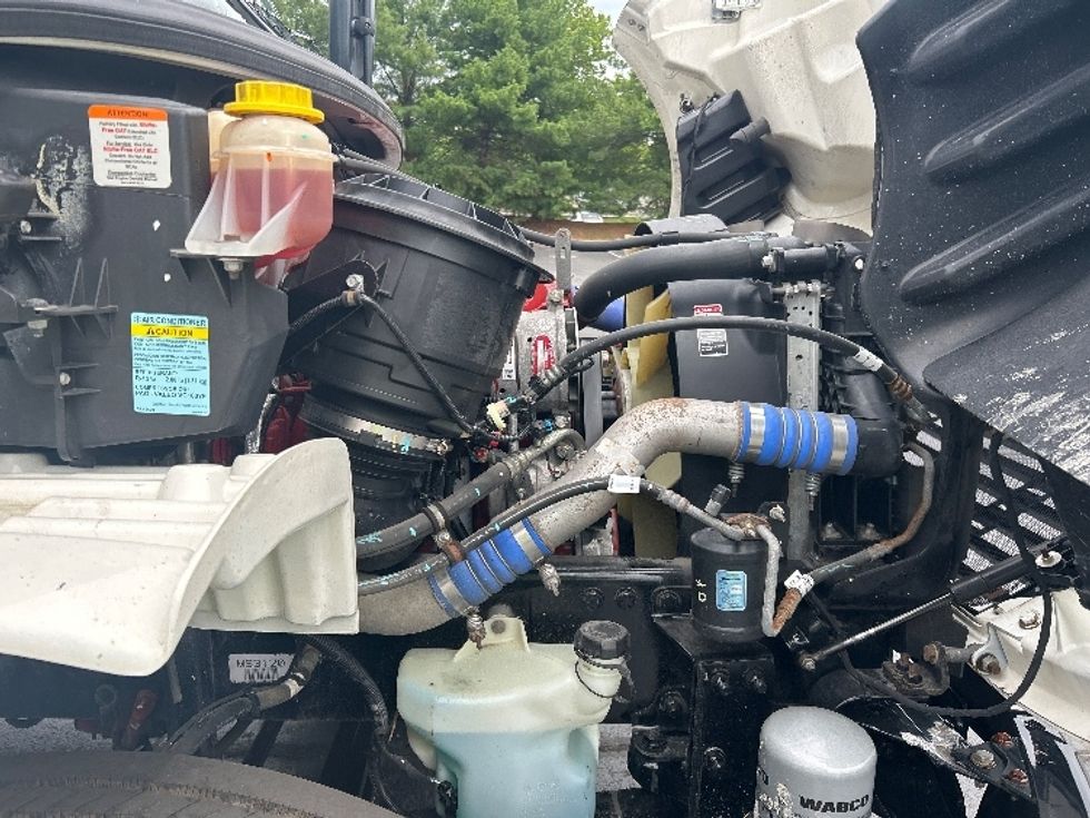Medium Duty Box Truck-Light and Medium Duty Trucks-Freightliner-2021-M2-Louisville-KY-119,283\n\t\tmiles-$ 66,250 - Image 23