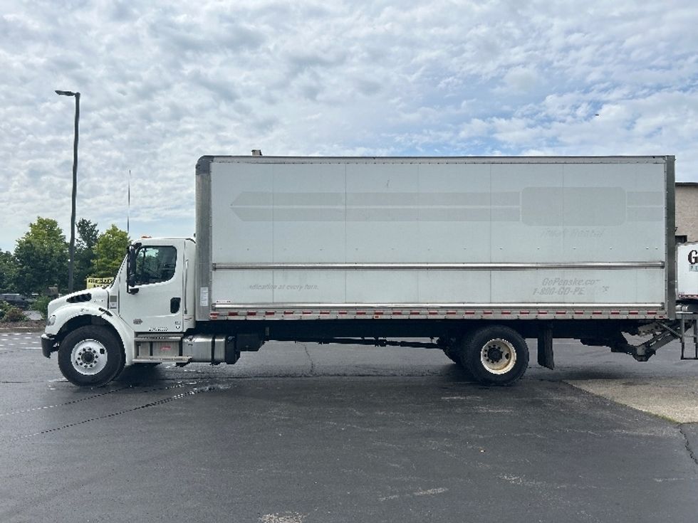 Medium Duty Box Truck-Light and Medium Duty Trucks-Freightliner-2021-M2-Louisville-KY-119,283\n\t\tmiles-$ 66,250 - Image 4