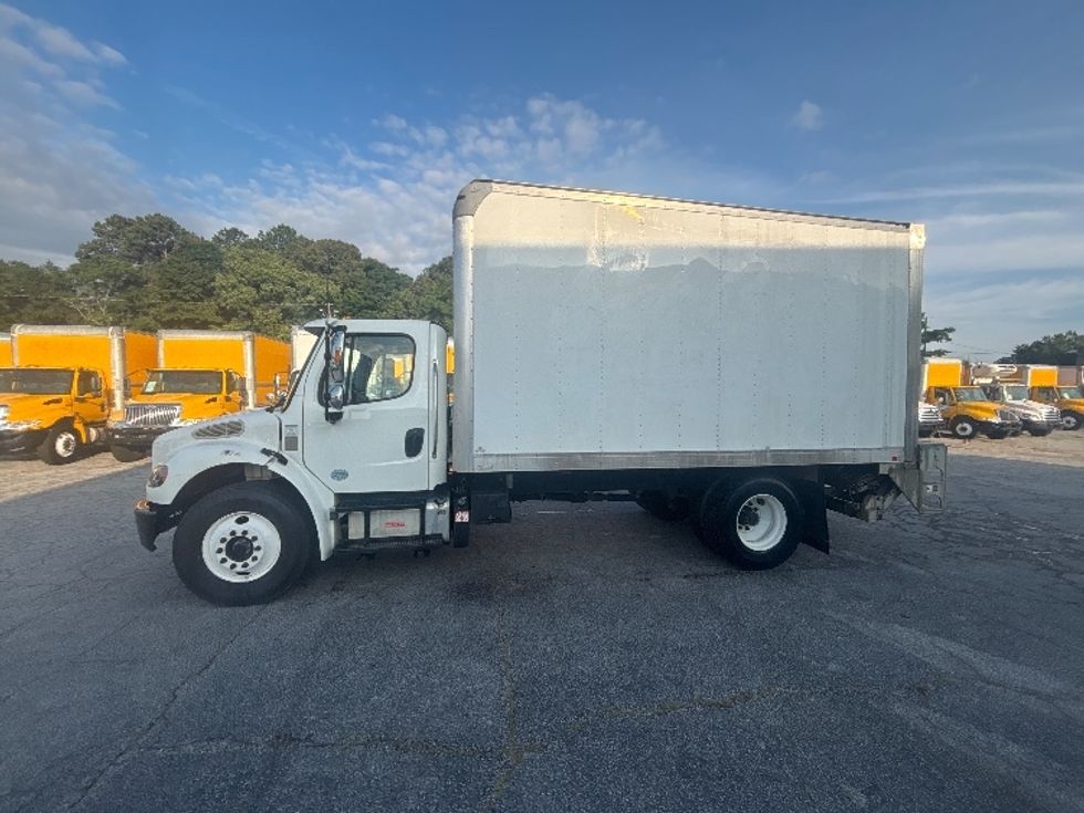 Medium Duty Box Truck-Light and Medium Duty Trucks-Freightliner-2021-M2-Macon-GA-110,795\n\t\tmiles-$ 53,250 - Image 4