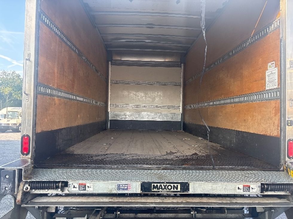 Medium Duty Box Truck-Light and Medium Duty Trucks-Freightliner-2021-M2-Macon-GA-110,795\n\t\tmiles-$ 53,250 - Image 8