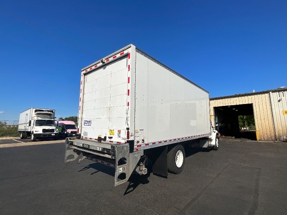 Medium Duty Box Truck-Light and Medium Duty Trucks-Freightliner-2021-M2-Manassas-VA-122,185\n\t\tmiles-$ 55,500 - Image 13