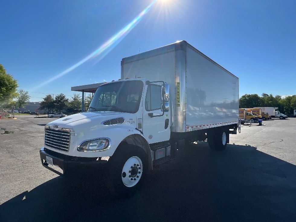 Medium Duty Box Truck-Light and Medium Duty Trucks-Freightliner-2021-M2-Manassas-VA-122,185\n\t\tmiles-$ 55,500 - Image 3