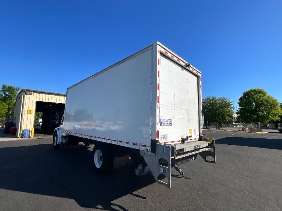 Medium Duty Box Truck-Light and Medium Duty Trucks-Freightliner-2021-M2-Manassas-VA-122,185\n\t\tmiles-$ 55,500 - Image 6