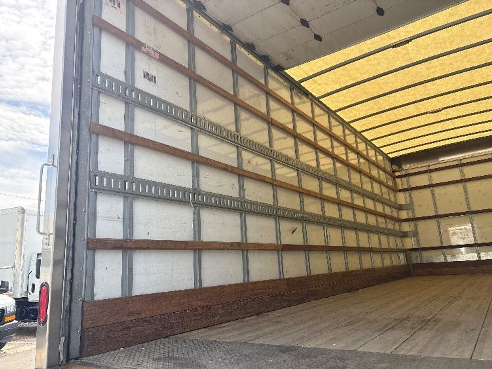 Medium Duty Box Truck-Light and Medium Duty Trucks-Freightliner-2021-M2-Mebane-NC-130,373\n\t\tmiles-$ 71,000 - Image 11