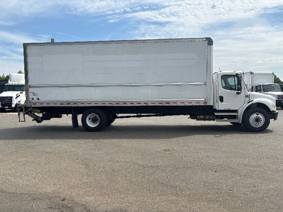 Medium Duty Box Truck-Light and Medium Duty Trucks-Freightliner-2021-M2-Mebane-NC-130,373\n\t\tmiles-$ 71,000 - Image 15