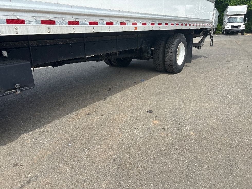 Medium Duty Box Truck-Light and Medium Duty Trucks-Freightliner-2021-M2-Mebane-NC-130,373\n\t\tmiles-$ 71,000 - Image 5