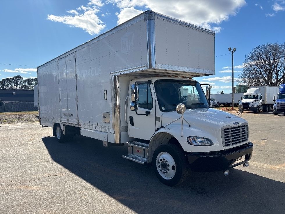 Medium Duty Box Truck-Light and Medium Duty Trucks-Freightliner-2021-M2-Mebane-NC-153,203\n\t\tmiles-$ 77,000 - Image 1