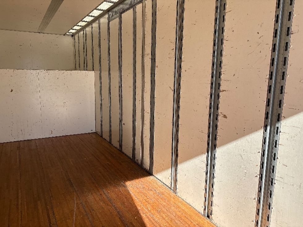 Medium Duty Box Truck-Light and Medium Duty Trucks-Freightliner-2021-M2-Mebane-NC-153,203\n\t\tmiles-$ 77,000 - Image 11