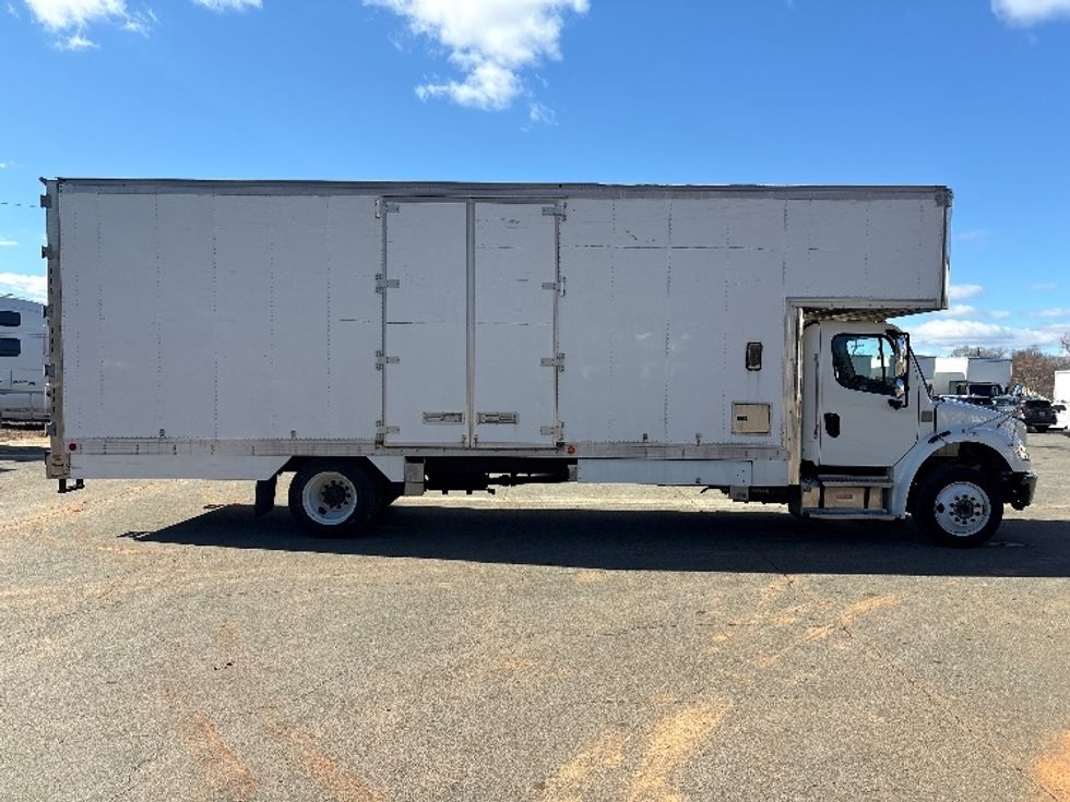 Medium Duty Box Truck-Light and Medium Duty Trucks-Freightliner-2021-M2-Mebane-NC-153,203\n\t\tmiles-$ 77,000 - Image 14