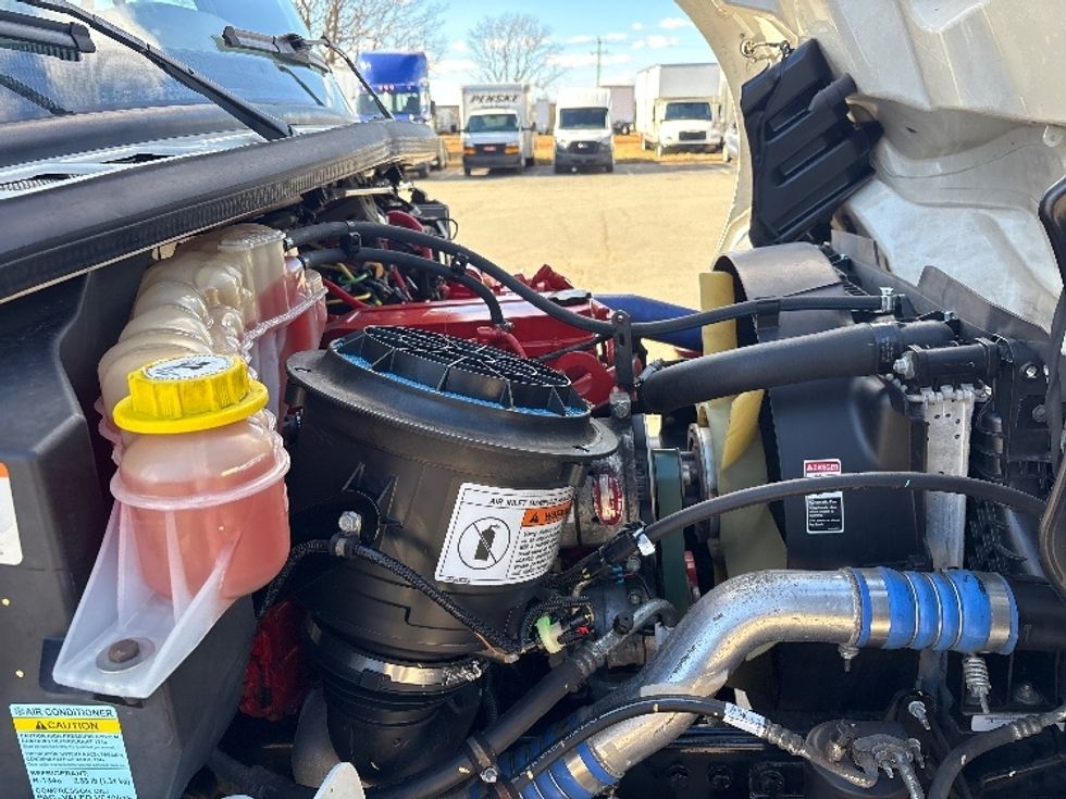 Medium Duty Box Truck-Light and Medium Duty Trucks-Freightliner-2021-M2-Mebane-NC-153,203\n\t\tmiles-$ 77,000 - Image 22