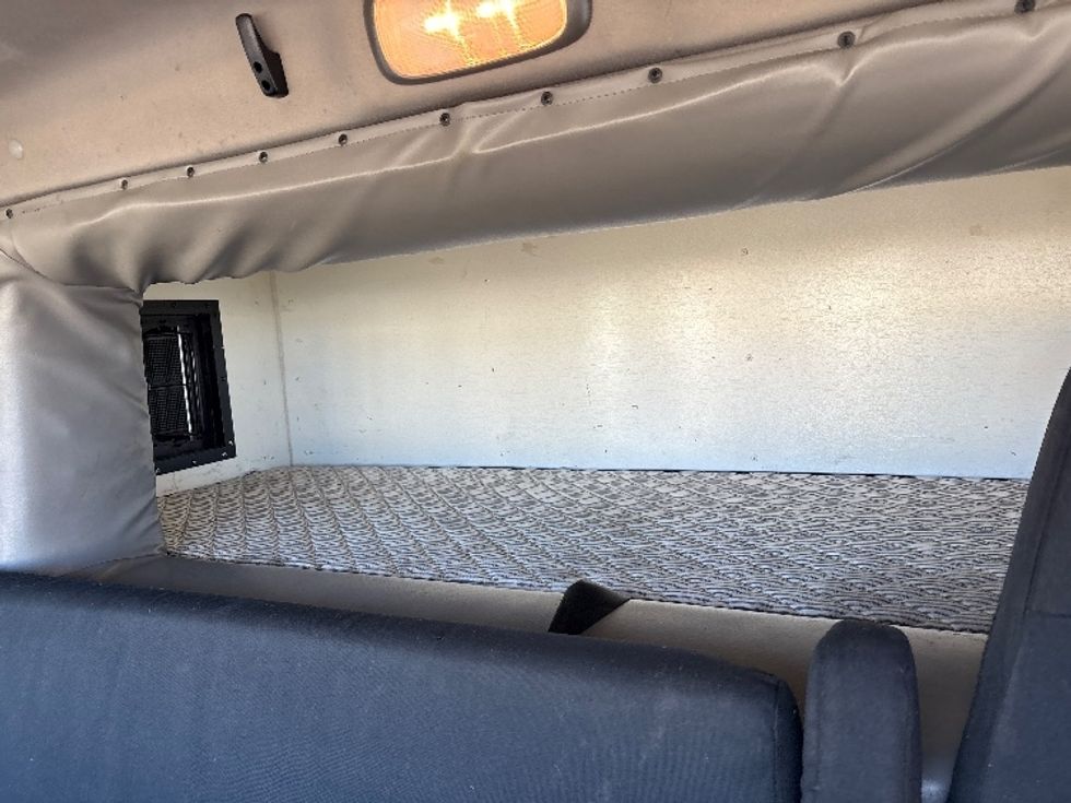 Medium Duty Box Truck-Light and Medium Duty Trucks-Freightliner-2021-M2-Mebane-NC-153,203\n\t\tmiles-$ 77,000 - Image 24