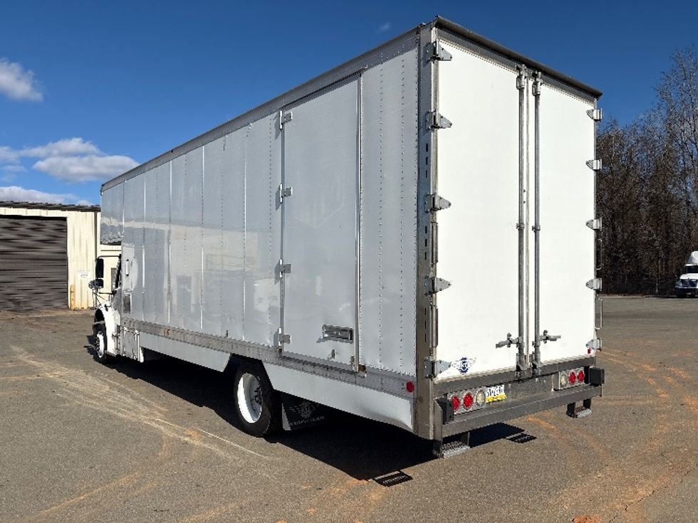 Medium Duty Box Truck-Light and Medium Duty Trucks-Freightliner-2021-M2-Mebane-NC-153,203\n\t\tmiles-$ 77,000 - Image 6