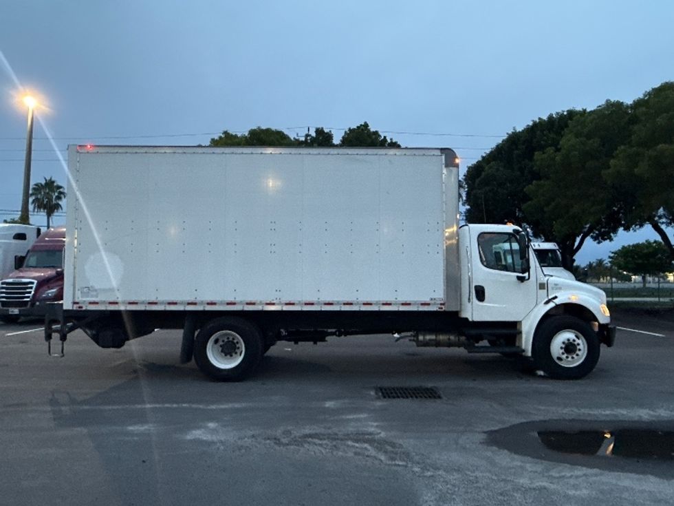 Medium Duty Box Truck-Light and Medium Duty Trucks-Freightliner-2021-M2-Medley-FL-19,591\n\t\tmiles-$ 67,750 - Image 15