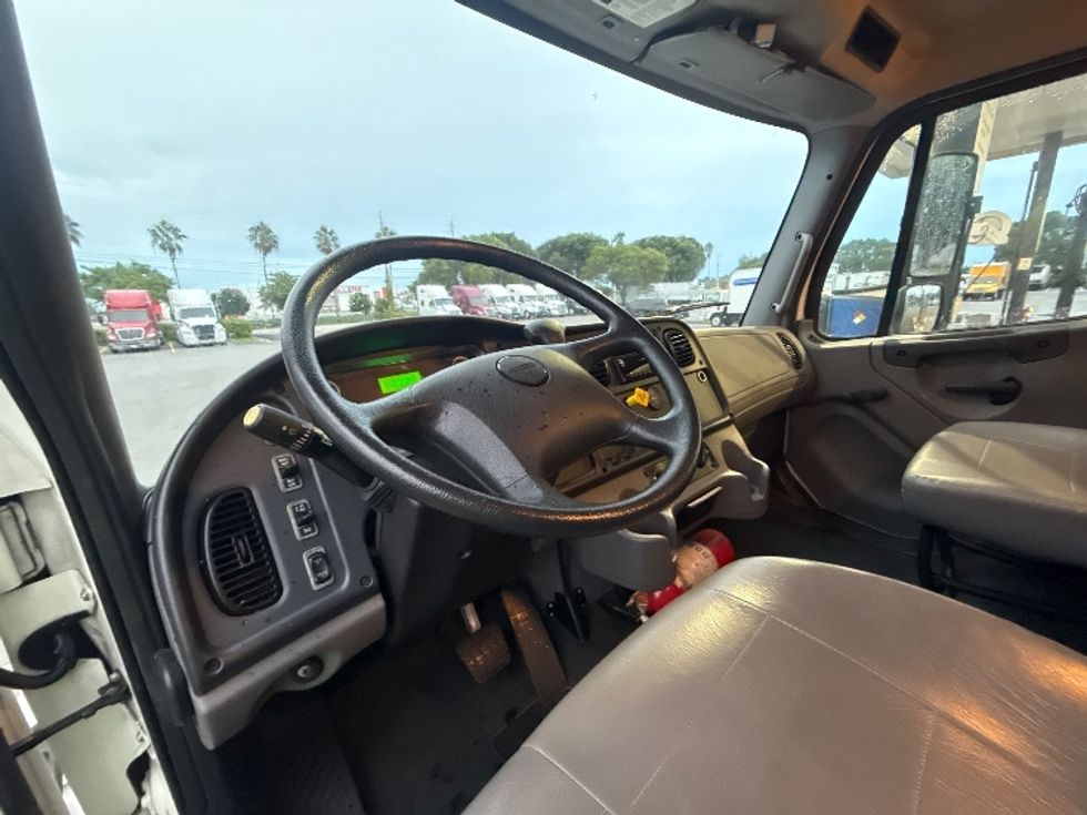Medium Duty Box Truck-Light and Medium Duty Trucks-Freightliner-2021-M2-Medley-FL-19,591\n\t\tmiles-$ 67,750 - Image 17