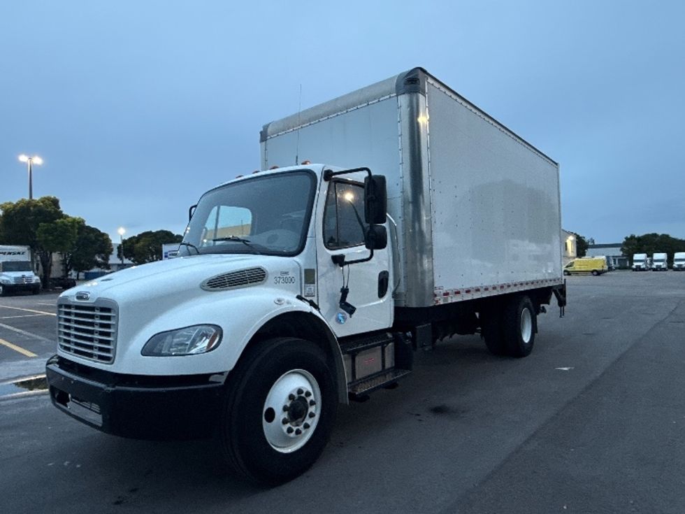 Medium Duty Box Truck-Light and Medium Duty Trucks-Freightliner-2021-M2-Medley-FL-19,591\n\t\tmiles-$ 67,750 - Image 3