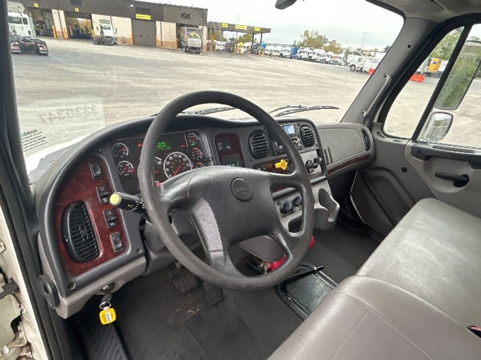 Medium Duty Box Truck-Light and Medium Duty Trucks-Freightliner-2021-M2-Melrose Park-IL-409,933\n\t\tmiles-$ 26,750 - Image 17