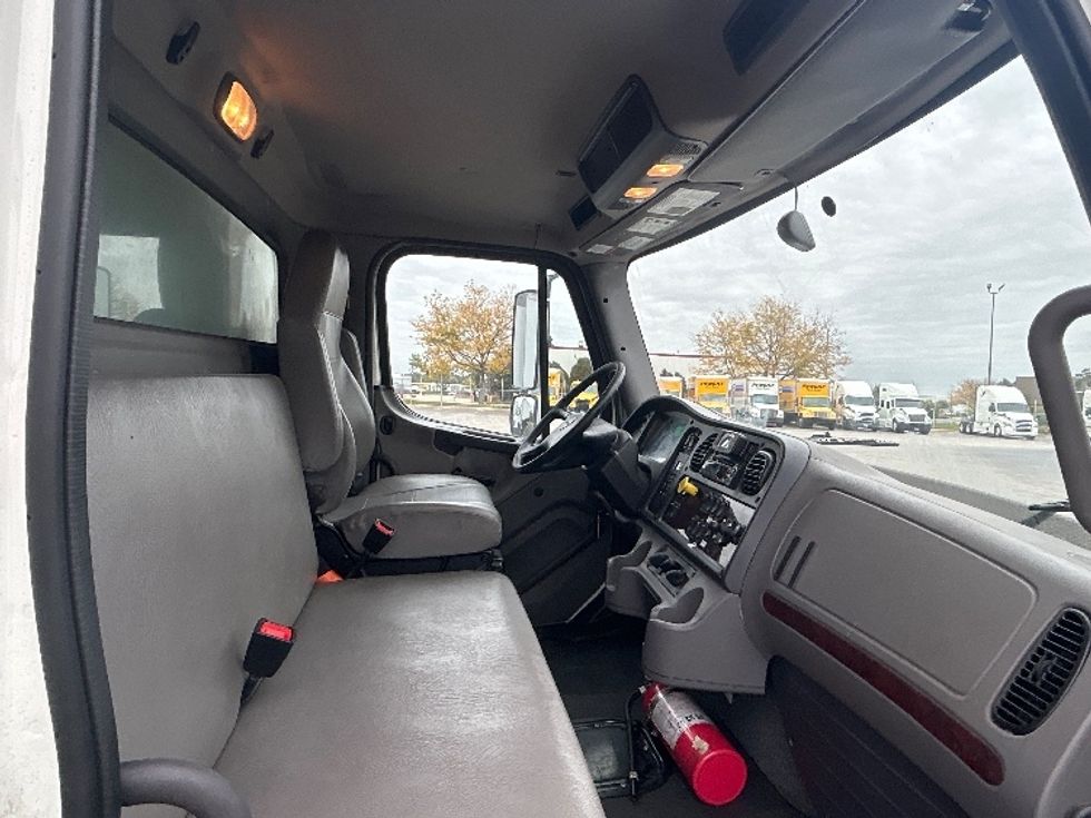Medium Duty Box Truck-Light and Medium Duty Trucks-Freightliner-2021-M2-Melrose Park-IL-409,933\n\t\tmiles-$ 26,750 - Image 22