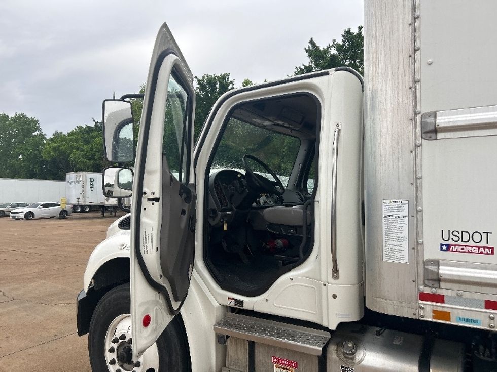 Medium Duty Box Truck-Light and Medium Duty Trucks-Freightliner-2021-M2-Memphis-TN-191,889\n\t\tmiles-$ 56,250 - Image 17