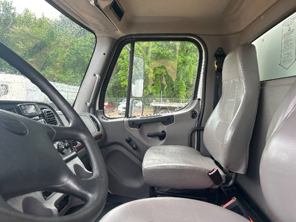 Medium Duty Box Truck-Light and Medium Duty Trucks-Freightliner-2021-M2-Memphis-TN-191,889\n\t\tmiles-$ 56,250 - Image 19