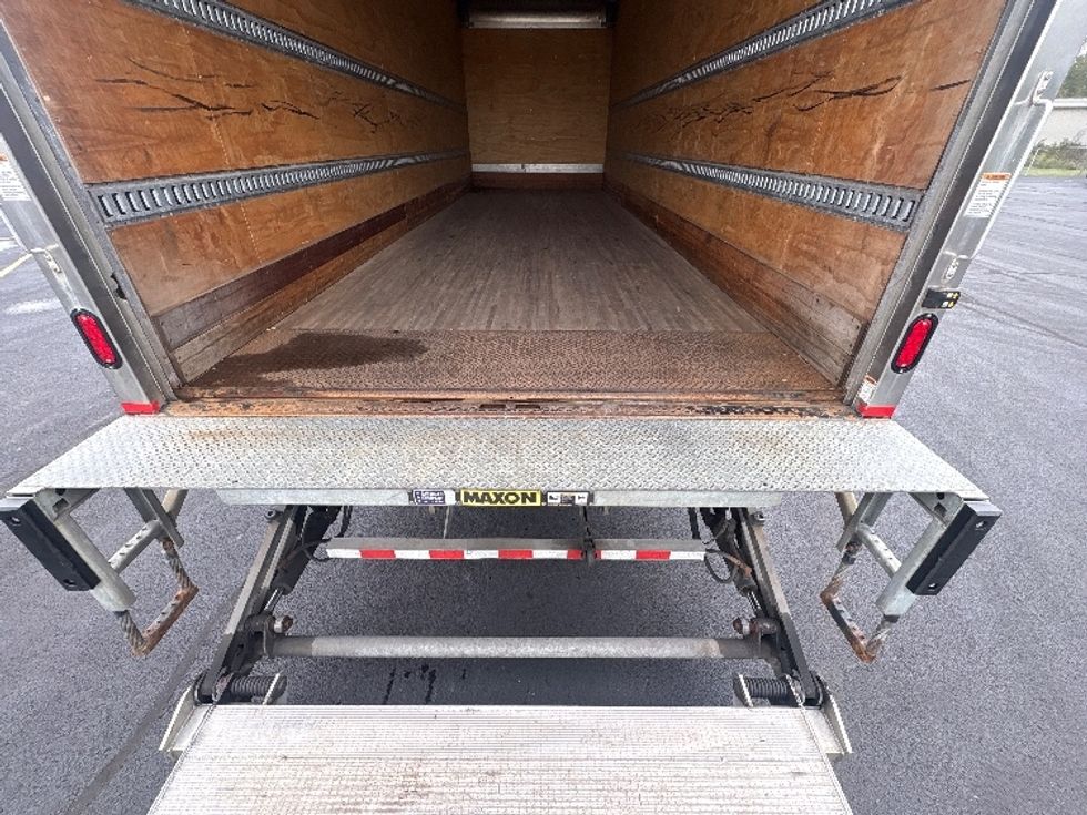 Medium Duty Box Truck-Light and Medium Duty Trucks-Freightliner-2021-M2-Middlefield-OH-149,917\n\t\tmiles-$ 67,000 - Image 10