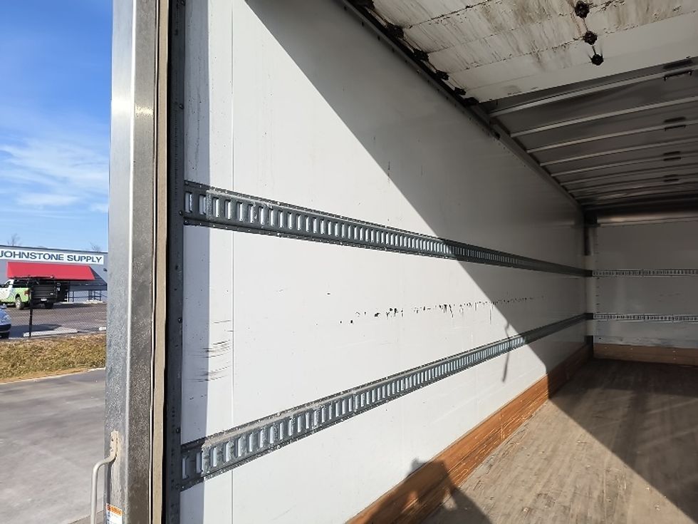 Medium Duty Box Truck-Light and Medium Duty Trucks-Freightliner-2021-M2-Millwood-WV-275,391\n\t\tmiles-$ 37,000 - Image 11