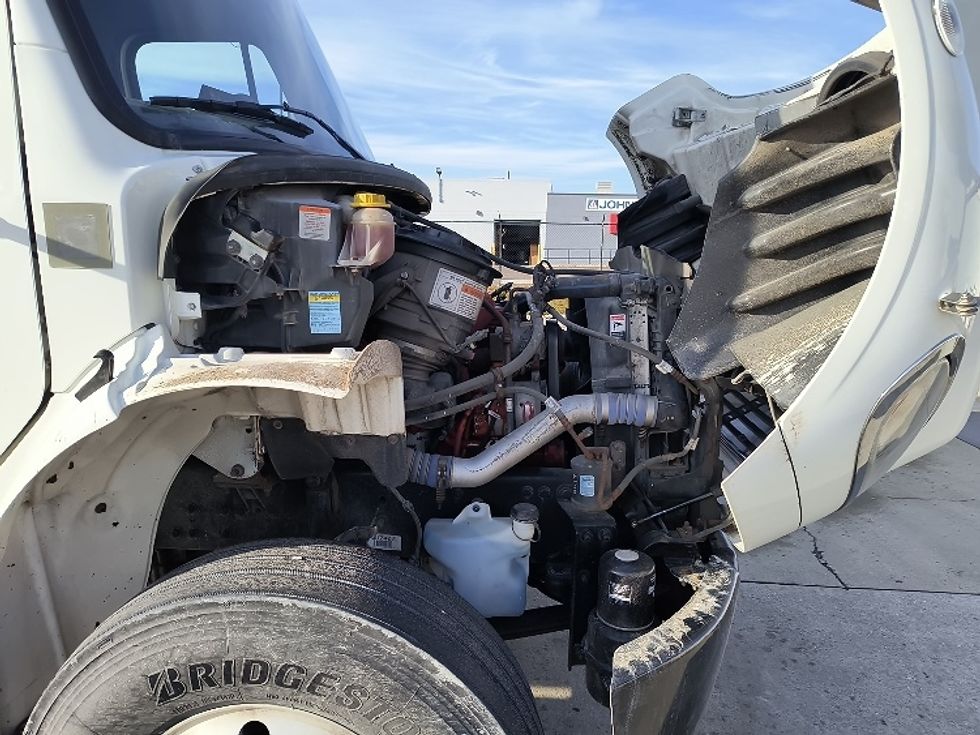 Medium Duty Box Truck-Light and Medium Duty Trucks-Freightliner-2021-M2-Millwood-WV-275,391\n\t\tmiles-$ 37,000 - Image 23