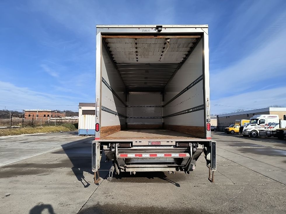 Medium Duty Box Truck-Light and Medium Duty Trucks-Freightliner-2021-M2-Millwood-WV-275,391\n\t\tmiles-$ 37,000 - Image 8