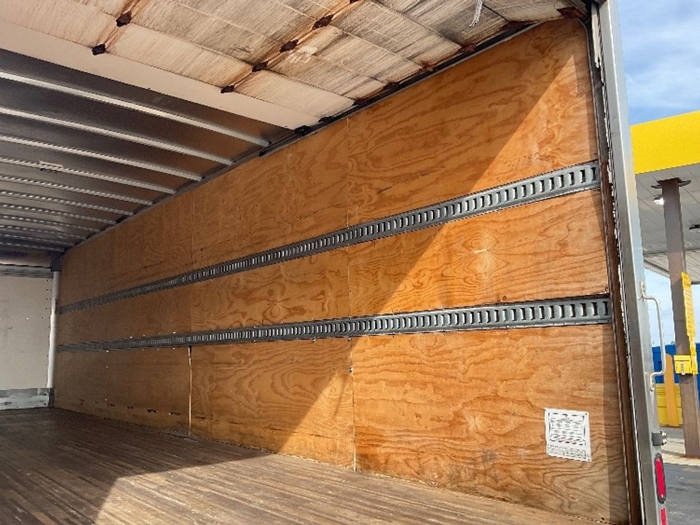 Medium Duty Box Truck-Light and Medium Duty Trucks-Freightliner-2021-M2-Milwaukee-WI-226,121\n\t\tmiles-$ 47,250 - Image 12