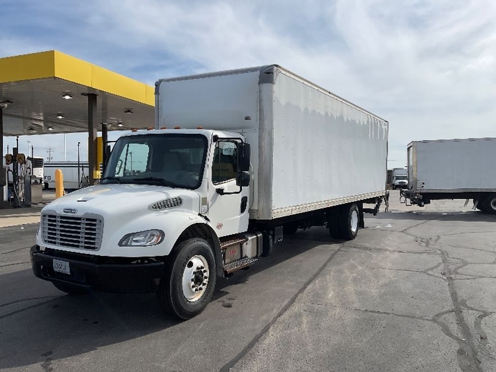 Medium Duty Box Truck-Light and Medium Duty Trucks-Freightliner-2021-M2-Milwaukee-WI-226,121\n\t\tmiles-$ 47,250 - Image 3