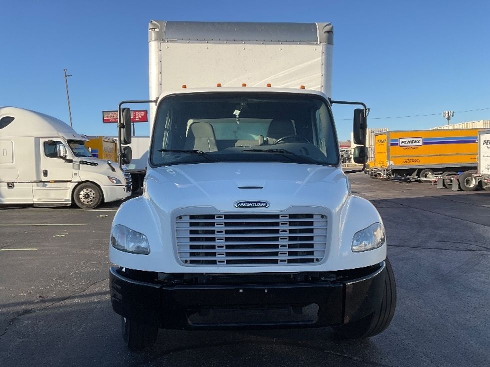 Medium Duty Box Truck-Light and Medium Duty Trucks-Freightliner-2021-M2-Milwaukee-WI-256,717\n\t\tmiles-$ 42,500 - Image 2