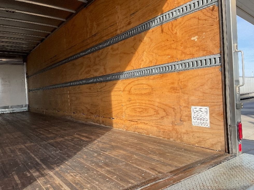 Medium Duty Box Truck-Light and Medium Duty Trucks-Freightliner-2021-M2-Milwaukee-WI-293,384\n\t\tmiles-$ 36,750 - Image 12