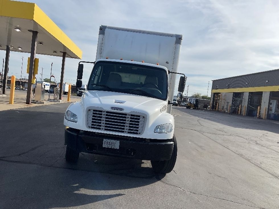 Medium Duty Box Truck-Light and Medium Duty Trucks-Freightliner-2021-M2-Milwaukee-WI-293,384\n\t\tmiles-$ 36,750 - Image 2