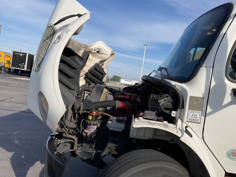 Medium Duty Box Truck-Light and Medium Duty Trucks-Freightliner-2021-M2-Milwaukee-WI-293,384\n\t\tmiles-$ 36,750 - Image 24