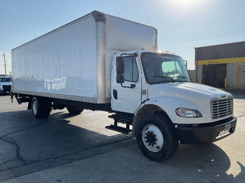 Medium Duty Box Truck-Light and Medium Duty Trucks-Freightliner-2021-M2-Milwaukee-WI-317,217\n\t\tmiles-$ 33,250 - Image 1