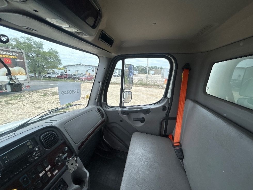 Medium Duty Box Truck-Light and Medium Duty Trucks-Freightliner-2021-M2-Milwaukee-WI-394,708\n\t\tmiles-$ 24,750 - Image 18