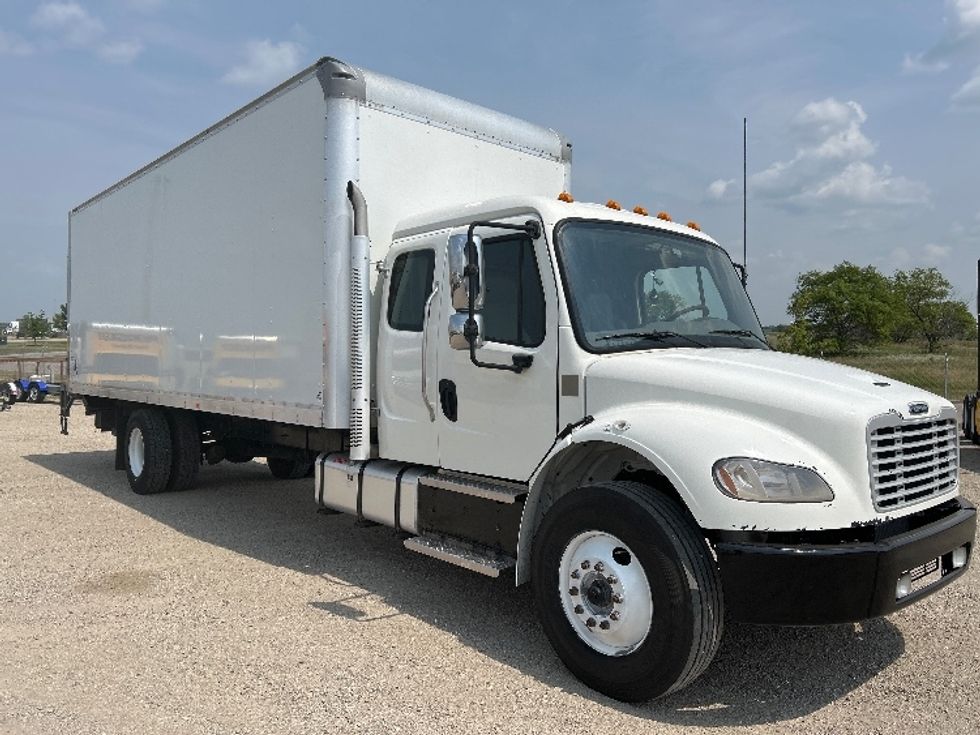 Medium Duty Box Truck-Light and Medium Duty Trucks-Freightliner-2021-M2-Minot-ND-419,591\n\t\tmiles-$ 29,750 - Image 1