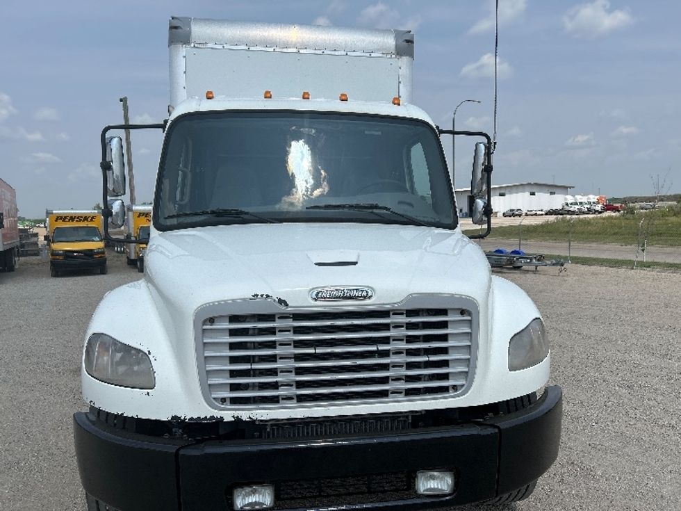Medium Duty Box Truck-Light and Medium Duty Trucks-Freightliner-2021-M2-Minot-ND-419,591\n\t\tmiles-$ 29,750 - Image 2